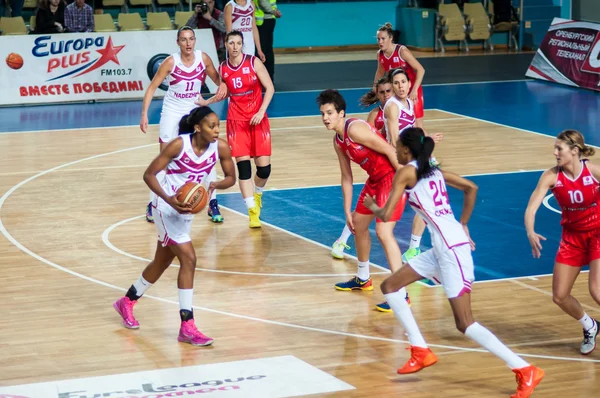 Basketball game Russia Spain... — Stock Photo, Image