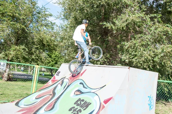 Gli appassionati di bike trial ... — Foto Stock