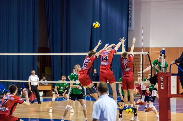 Konkurrenz zum Volleyball. — Stockfoto