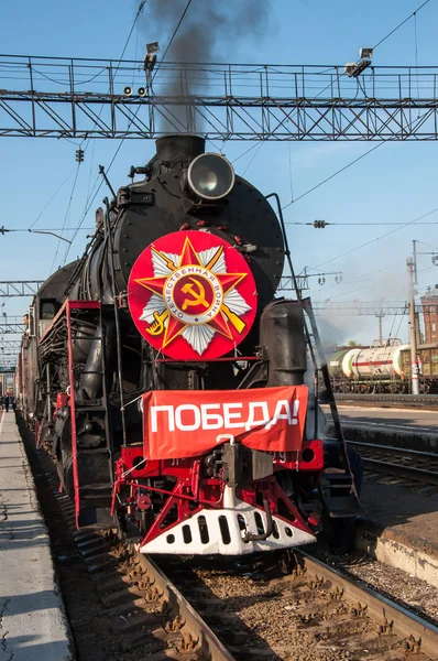 Locomotora de vapor vintage en la estación de Orenburg —  Fotos de Stock