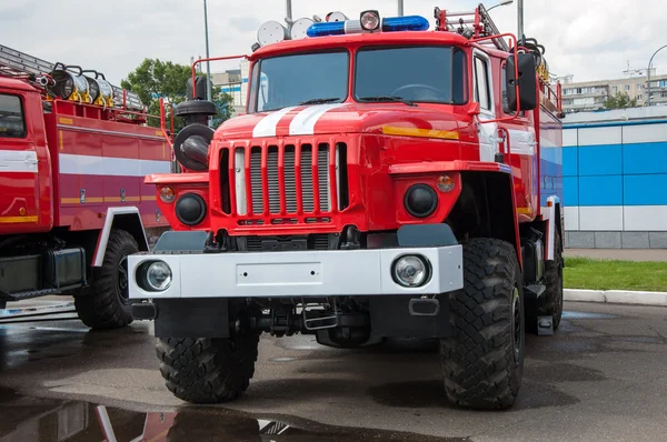 Feuerwehrauto — Stockfoto