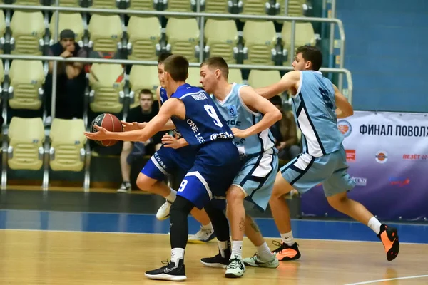 Orenburg Rusia Junio 2019 Año Los Hombres Juegan Baloncesto Las — Foto de Stock