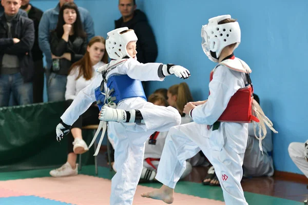 Orenburg Rússia Outubro 2019 Menino Compete Taekwondo Artes Marciais Coreanas — Fotografia de Stock