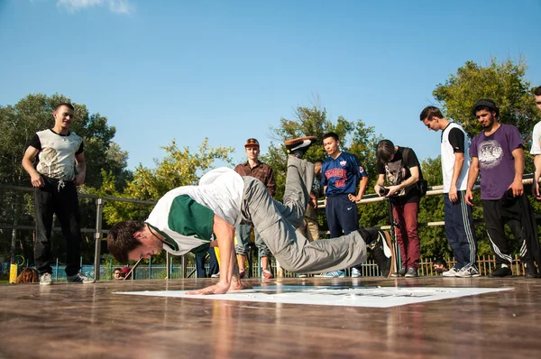 Artysta break dance — Zdjęcie stockowe