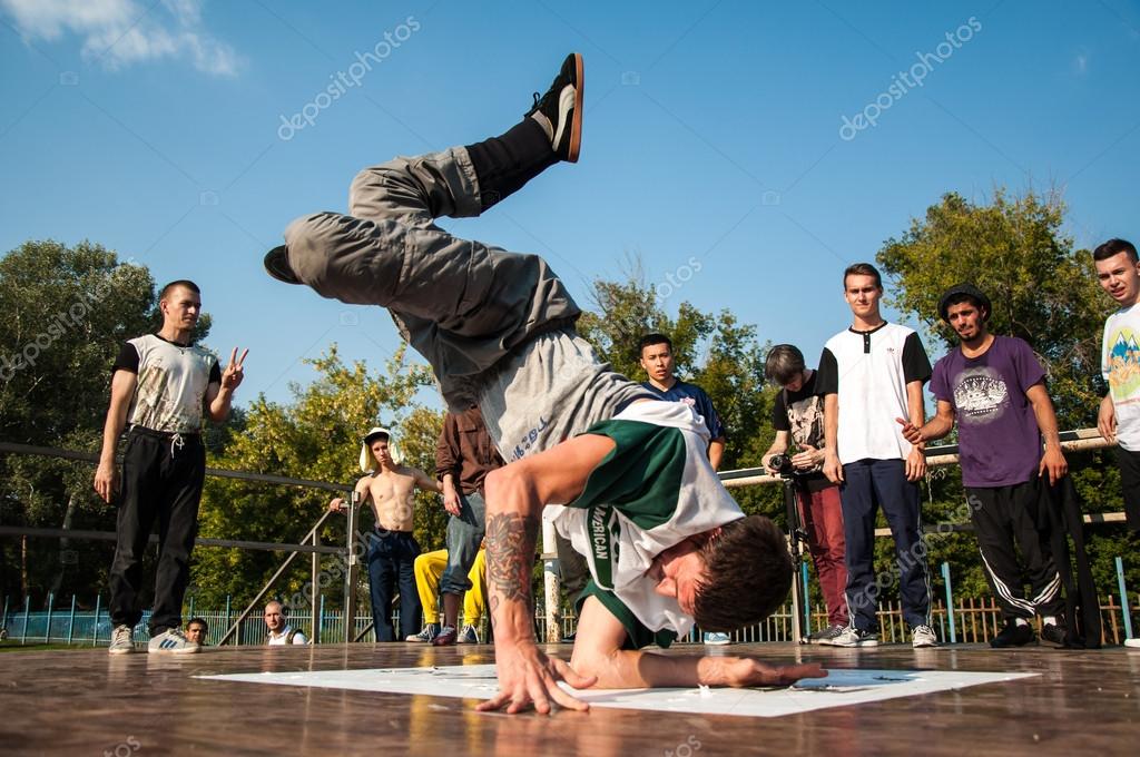 Artist break dance Stock Editorial Photo © galkin57 #51566565