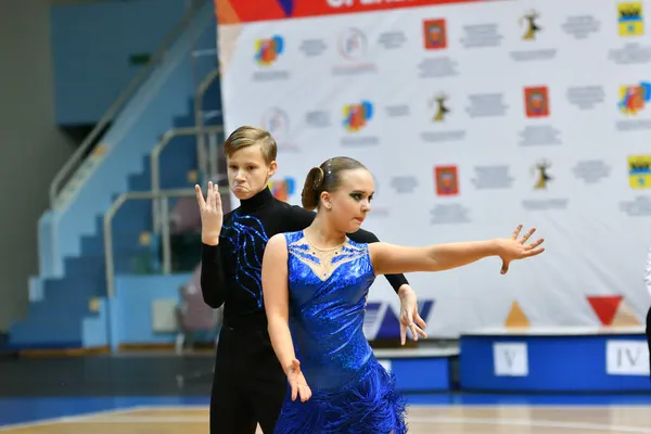 Orenburg Ryssland November 2019 Flicka Och Pojke Dansar Öppna Mästerskap — Stockfoto