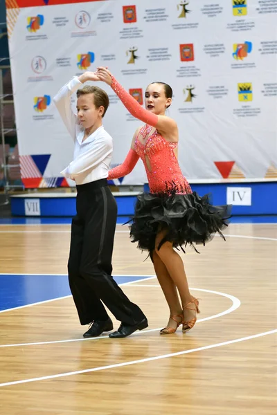 Orenburg Ryssland November 2019 Flicka Och Pojke Dansar Öppna Mästerskap — Stockfoto