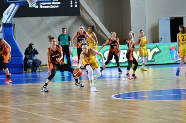 Orenburg, Rusya - 24 Kasım 2019: Kızlar 