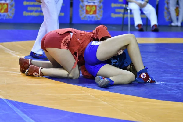 Orenburg Rússia Fevereiro 2019 Competições Meninas Autodefesa Sem Armas Campeonato — Fotografia de Stock