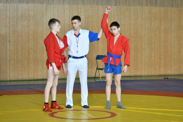 Orenburg Russland Februar 2019 Guttekonkurranser Selvforsvar Uten Våpen Skolesporten Mesterskap – stockfoto