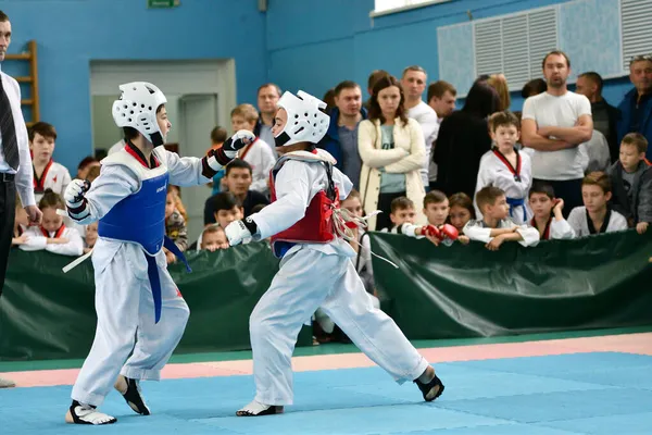 Orenburg Rússia Outubro 2019 Menino Compete Taekwondo Artes Marciais Coreanas — Fotografia de Stock