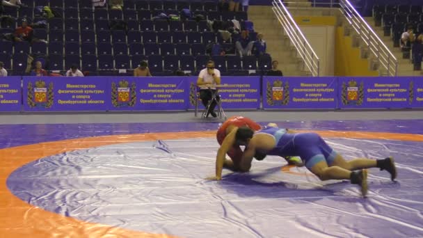 Orenburg Rusko Října 2020 Mladí Muži Utkají Sportovním Wrestlingu Celoruském — Stock video