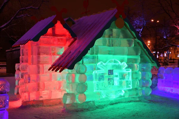 Ice Hut Children Fairy Tale New Year Eve City Park — Fotografia de Stock