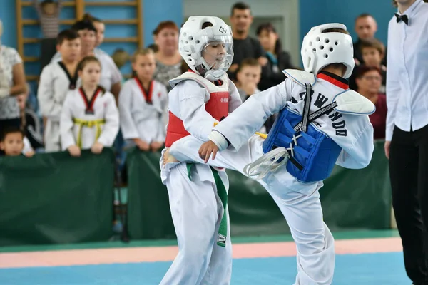 Orenburg Rusland Oktober 2019 Jongen Neemt Deel Aan Taekwondo Koreaanse — Stockfoto