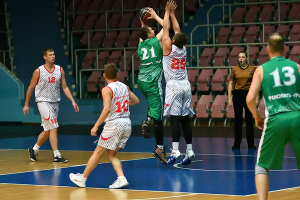 Orenburg Russia Giugno 2019 Gli Uomini Giocano Basket Nelle Finali — Foto Stock