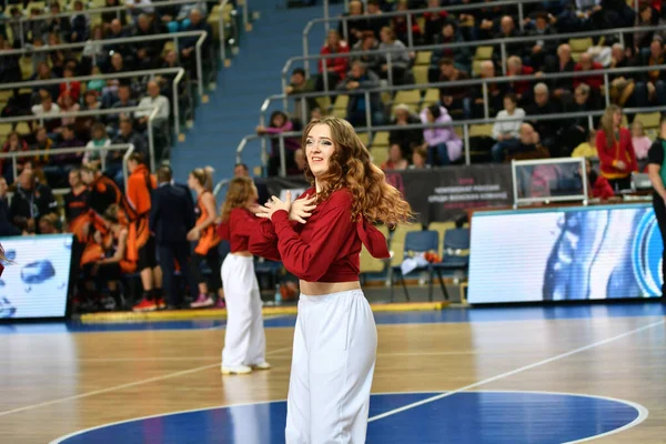 Orenburg Rosja Listopada 2019 Czirliderki Występują Meczu Koszykówki Mistrzostwach Rosji — Zdjęcie stockowe