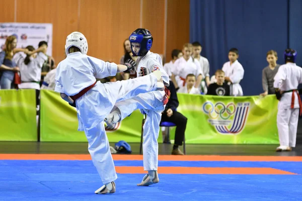 Orenburg Russia March 2017 Girls Compete Karate Championship Orenburg Region — Stok Foto