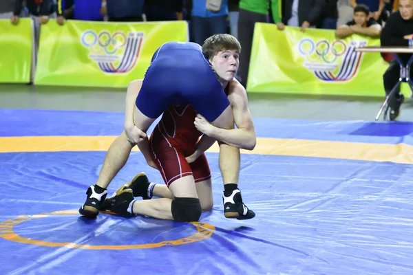 Orenburg Rússia Outubro 2017 Meninos Competem Wrestling Esportivo Torneio All — Fotografia de Stock