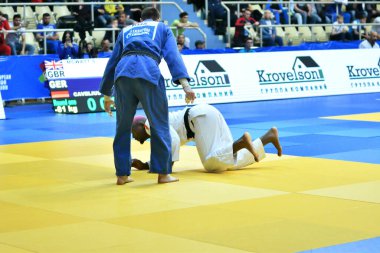 Orenburg, Rusya - 12-13 Mayıs 2018: Erkekler Avrupa Judo Kupası için judoda yarışıyor 