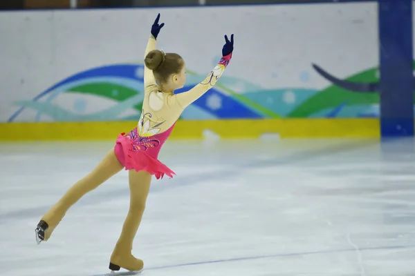 Orenburg Russie Mars 2018 Une Jeune Fille Participe Des Compétitions — Photo