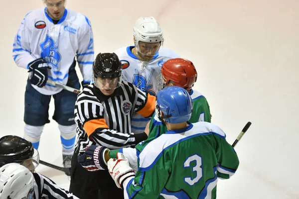 2017 Orenburg Russia April 2017 Men Play Hockey Washer Tournament — 스톡 사진