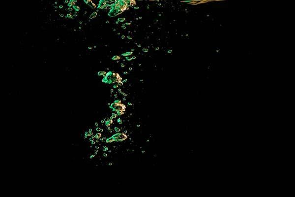Бульбашкова Бризка Прозорій Прозорій Водяній Рідині Зеленому Жовтому Світлі Чорному — стокове фото