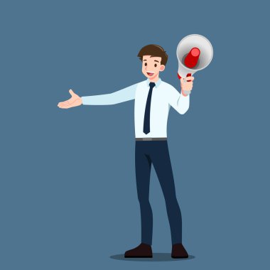 İş adamı megafonla konuşuyor, insanları cezbetmek için bağırıyor..