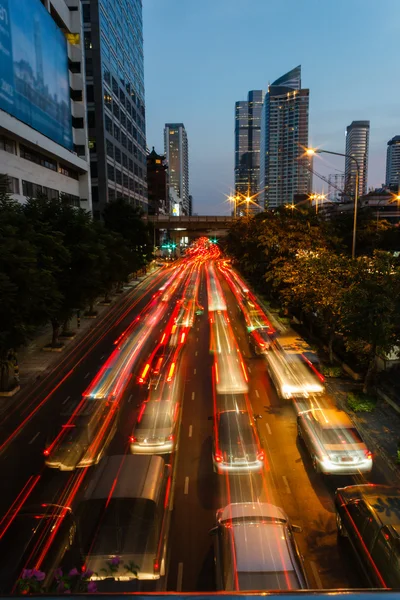 曼谷的夜间交通 — 图库照片