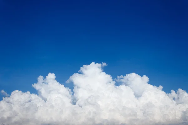 Cielo con nuvole — Foto Stock