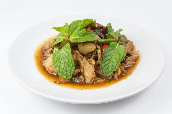 Thaise kruidige gehakt vlees salade, geïsoleerd — Stockfoto