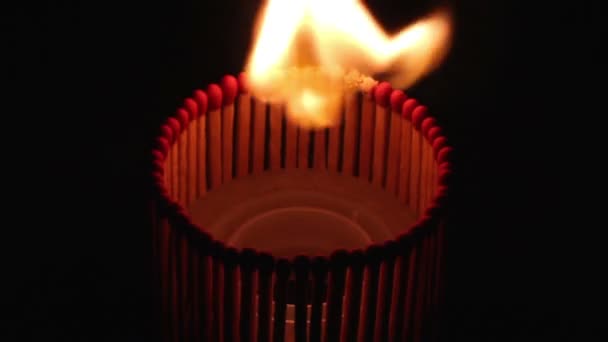 Allumettes allumées en effet domino 