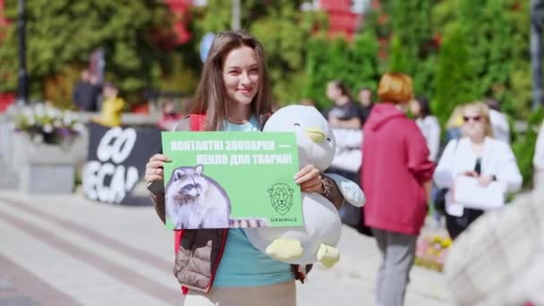 Kiev Oekraïne September 2021 Dierlijke Voorstanders Tegen Dierproeven Cosmetica Dierenrechten — Stockvideo