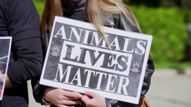 Kyiv Ukraine Sept 2021 Animal Advocates Zoos Dolphinariums Circuses Animal — Stockvideo