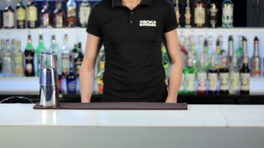 gece kulübü kokteyl hazırlama