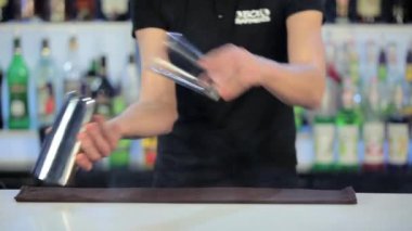 gece kulübü kokteyl hazırlama