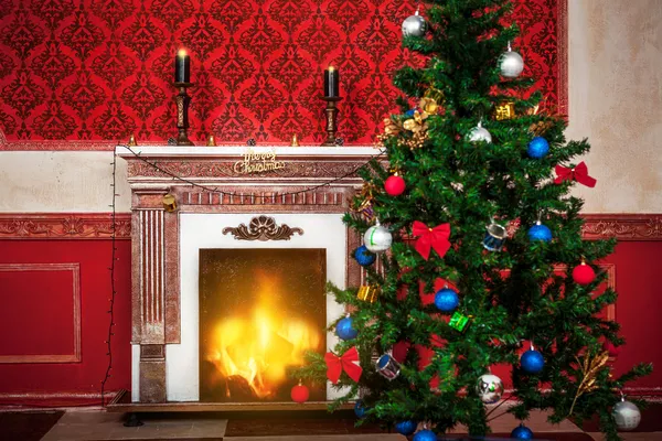 Sensasional vintage Christmas interior with a merry christmas si — Stock Photo, Image