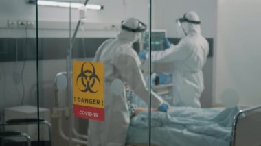 Tehlikeli madde ekipleri yaşlı hastalara danışmanlık yapıyor.