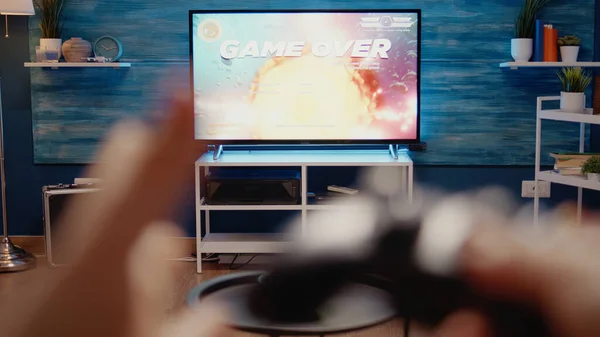 Close-up van TV gebruikt voor gaming concept thuis — Stockfoto