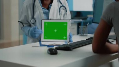 Dijital tablette yatay yeşil ekranı kapat