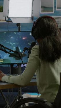 Dikey video: Afrika flaması atış turnuvasını kaybettiği için pişman