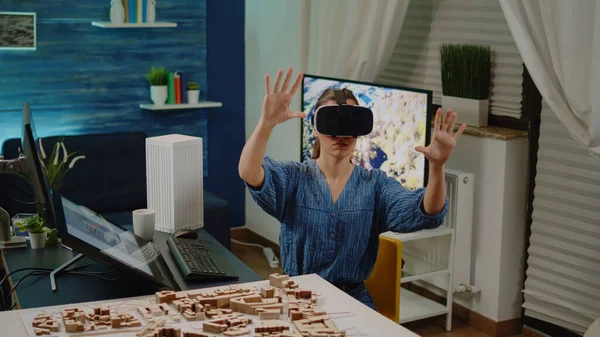Architect using vr glasses for building design with blueprint — Stock Photo, Image