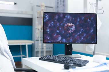 Profesyonel tıbbi araçlarla donatılmış boş bir hastane odası.