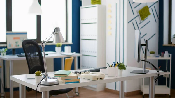 No people in startup office used for business development — Stock Photo, Image