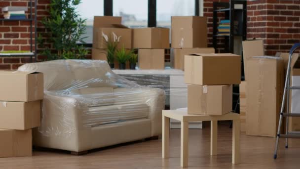 People Empty Living Room Apartment Carton Boxes Stack Moving Cardboard — Stock videók