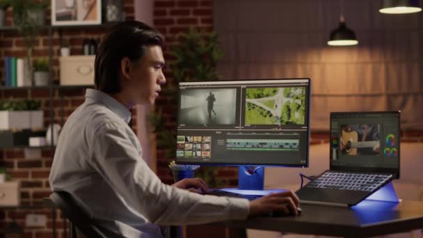 Asian Freelancer Working Movie Content Editing Software Using Creative Multimedia — Stockvideo