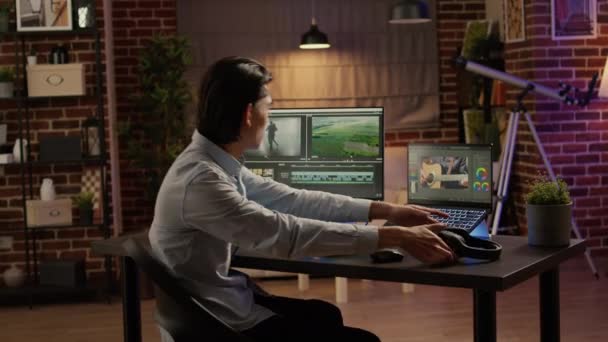 Movie Sound Engineer Using Editing Software Create Visual Effects Video — 图库视频影像