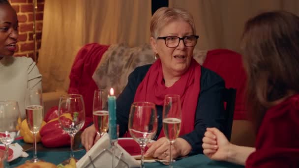 Happy Festive Women Sitting Christmas Dinner Table While Laughing Talking — Vídeo de Stock