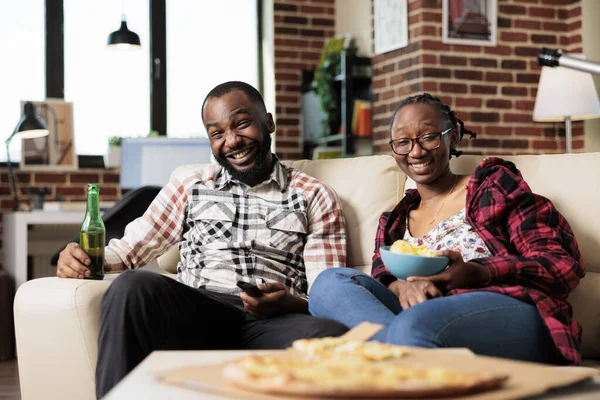 Smiling Couple Watching Film Television Eating Takeaway Meal Delivery Having — Stok fotoğraf