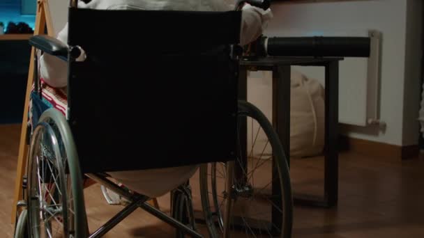 Old Artist Chronic Impairment Using Pencils Draw Vase Sitting Wheelchair — Vídeo de Stock