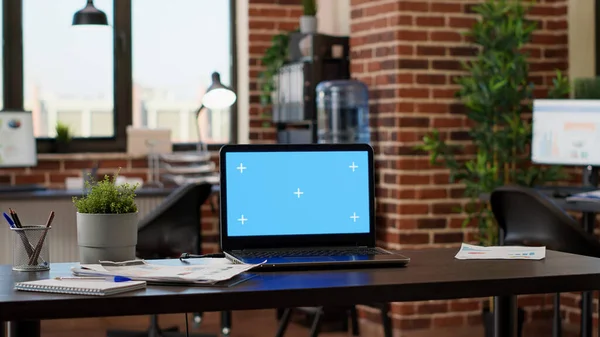 Nobody Company Office Greenscreen Template Laptop Empty Workplace Blank Mockup — Fotografia de Stock